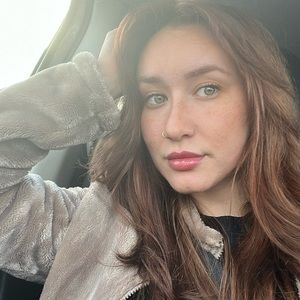 Meet your Posher, Evelyn